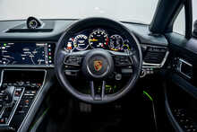 Porsche Panamera V6 E-Hybrid 4 Platinum Edition