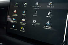 Land Rover Defender 90 P525 V8 Carpathian Edition