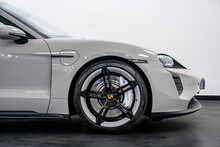 Porsche Taycan Performance Plus GTS