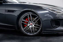 Jaguar F-Type V6 Chequered Flag