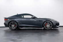Jaguar F-Type V6 Chequered Flag