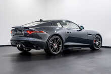Jaguar F-Type V6 Chequered Flag