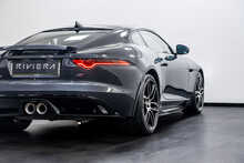 Jaguar F-Type V6 Chequered Flag