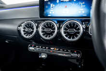 Mercedes-Benz CLA CLA35h MHEV AMG