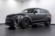 Land Rover Range Rover Sport P635 V8 MHEV SV Edition One Gloss