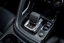 Jaguar E-PACE D204 MHEV R-Dynamic Black