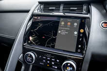 Jaguar E-PACE D204 MHEV R-Dynamic Black