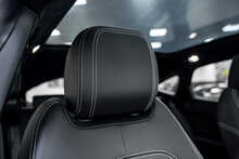 Jaguar E-PACE D204 MHEV R-Dynamic Black