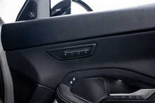 Jaguar E-PACE D204 MHEV R-Dynamic Black