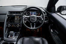 Jaguar E-PACE D204 MHEV R-Dynamic Black