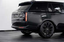 Land Rover Range Rover P400 MHEV HSE