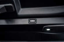 Land Rover Range Rover P400 MHEV HSE