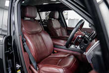 Land Rover Range Rover P400 MHEV HSE