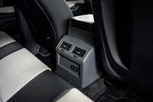 INEOS Grenadier P Fieldmaster Edition