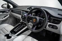 Porsche Macan T T