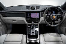 Porsche Macan T T
