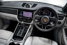 Porsche Macan T T