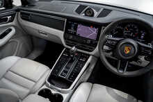 Porsche Macan T T
