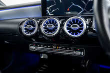 Mercedes-Benz CLA CLA220 AMG Line