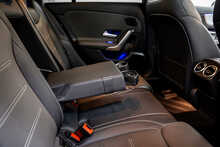 Mercedes-Benz CLA CLA220 AMG Line