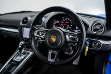 Porsche 718 Cayman GTS