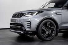 Land Rover Discovery D300 MHEV R-Dynamic HSE 