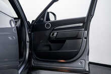 Land Rover Discovery D300 MHEV R-Dynamic HSE 