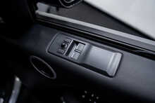 Land Rover Discovery D300 MHEV R-Dynamic HSE 