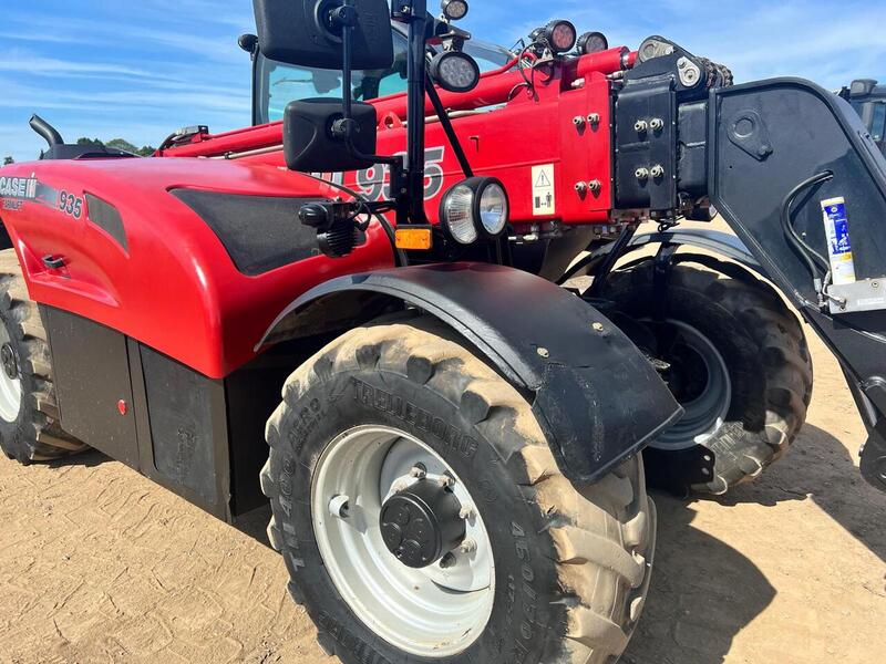 CASE Farmline Telehandler