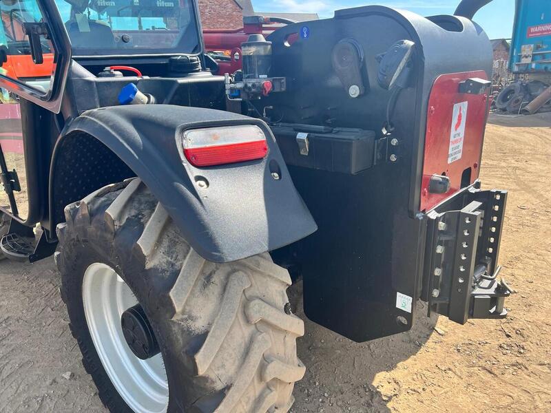 CASE Farmline Telehandler
