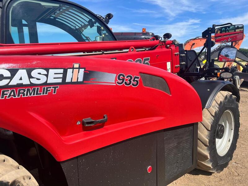 CASE Farmline Telehandler