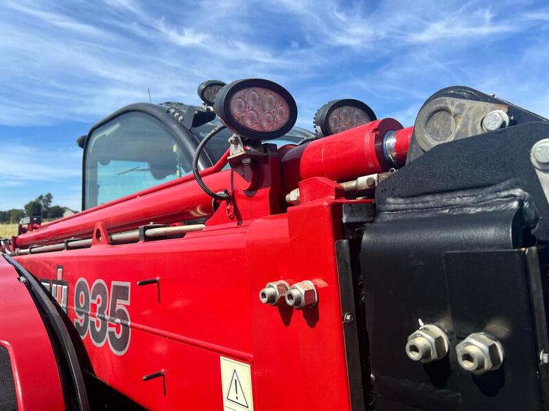 CASE Farmline Telehandler