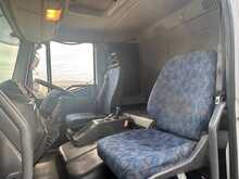Iveco 180E25 18 Ton Dropside 