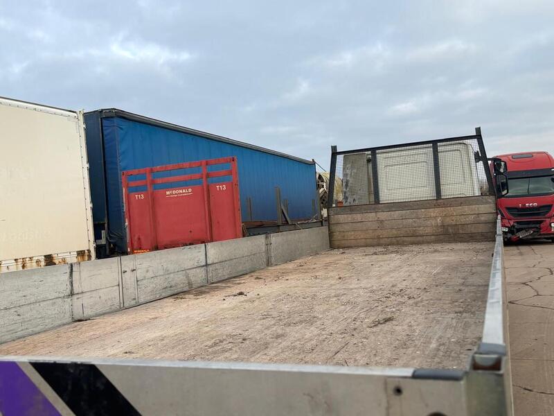 Iveco 18 Ton Dropside