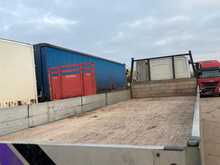 Iveco 180E25 18 Ton Dropside 