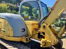 New Holland E80 8 Ton Rubber Tracked Excavator 