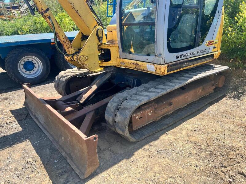 New Holland 8 Ton Rubber Tracked Excavator