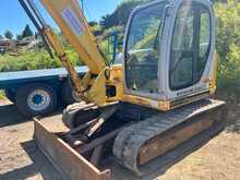 New Holland E80 8 Ton Rubber Tracked Excavator 