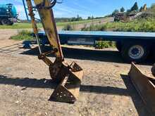 New Holland E80 8 Ton Rubber Tracked Excavator 