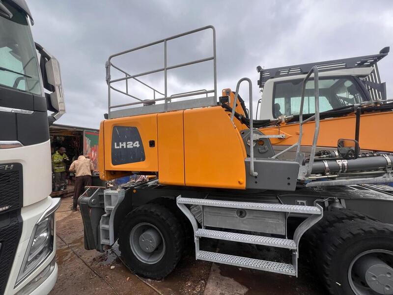 Liebherr Material Handler