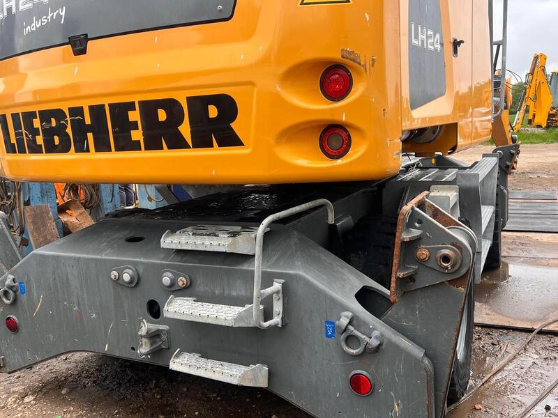 Liebherr Material Handler