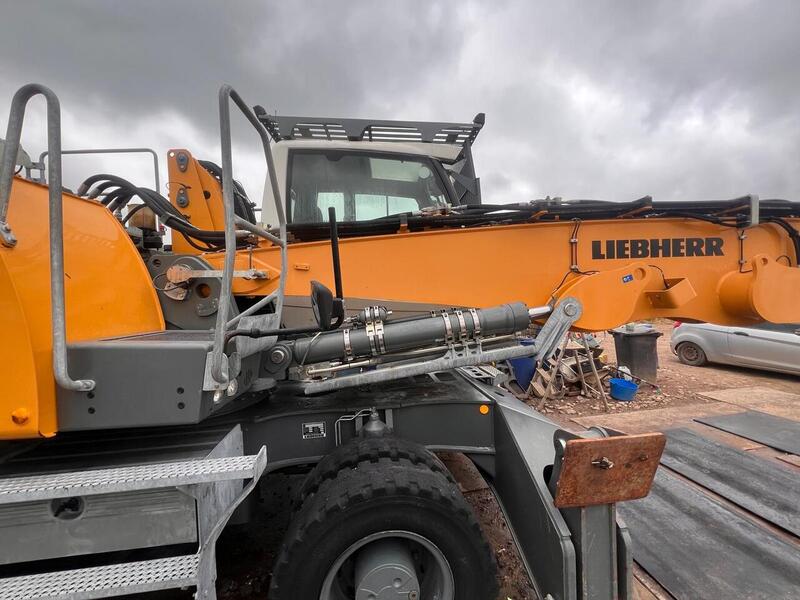 Liebherr Material Handler