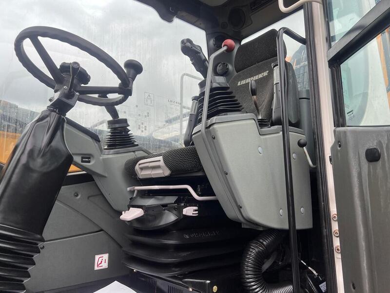 Liebherr Material Handler
