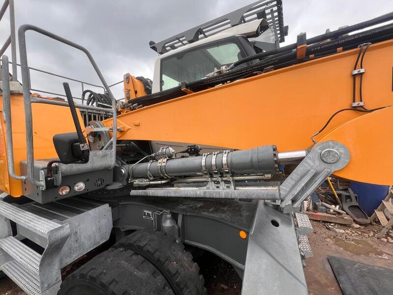 Liebherr Material Handler