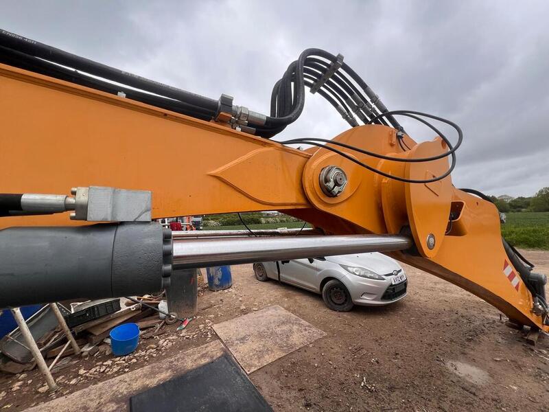 Liebherr Material Handler