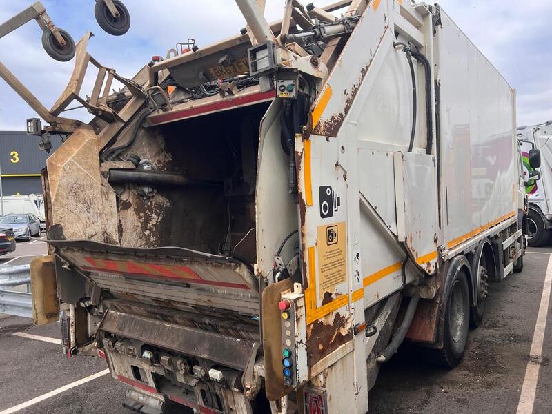 DAF 250 26 Ton Bin Lorry