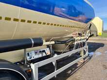 Feldbinder 40 Yard Powder Tanker 