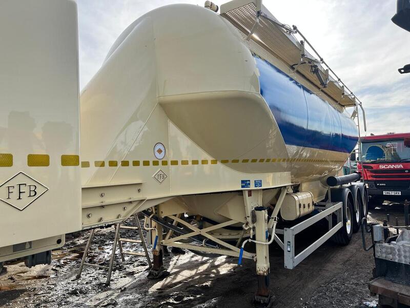 Feldbinder Powder Tanker