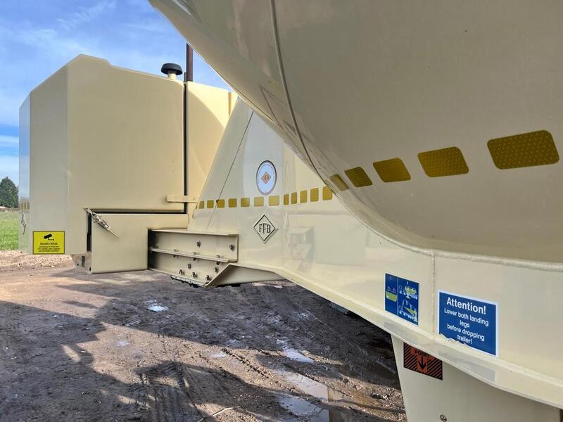 Feldbinder Powder Tanker