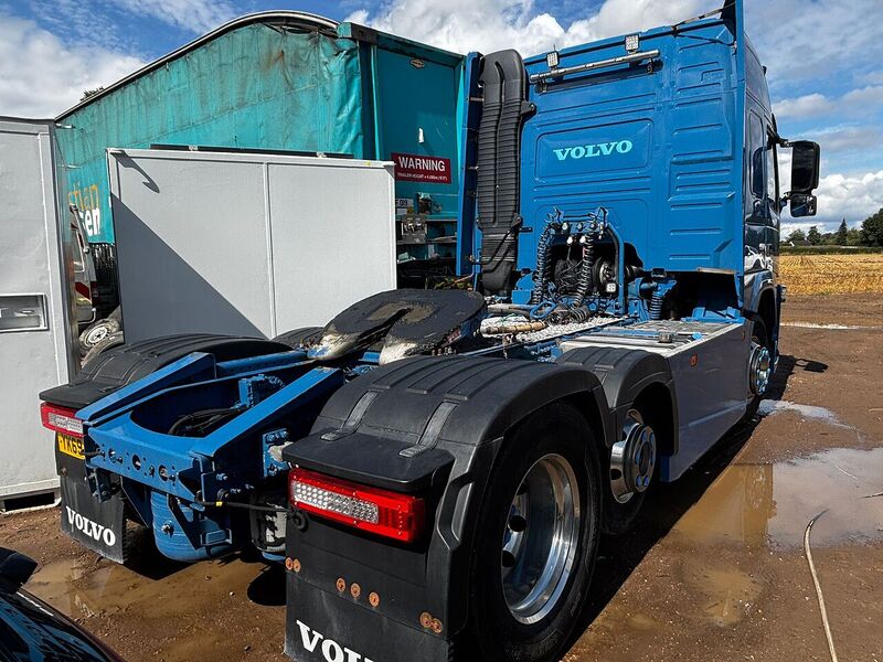 Volvo 500HP Tractor Unit with Tipping Gear